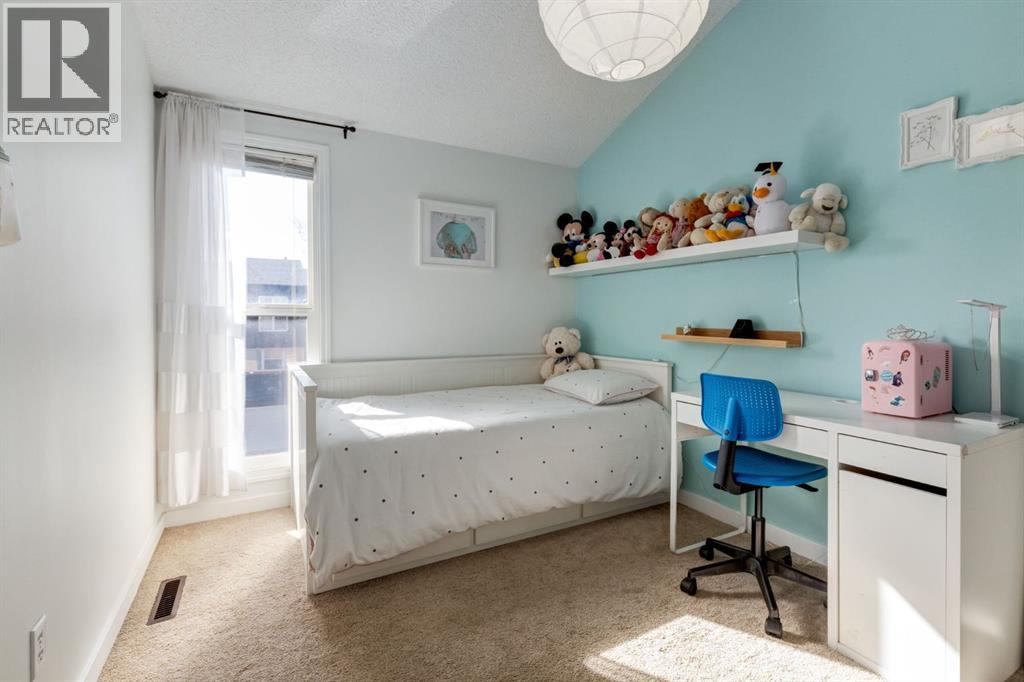 80 Brae Glen Lane Sw, Calgary, Alberta  T2W 1B6 - Photo 22 - A2263699
