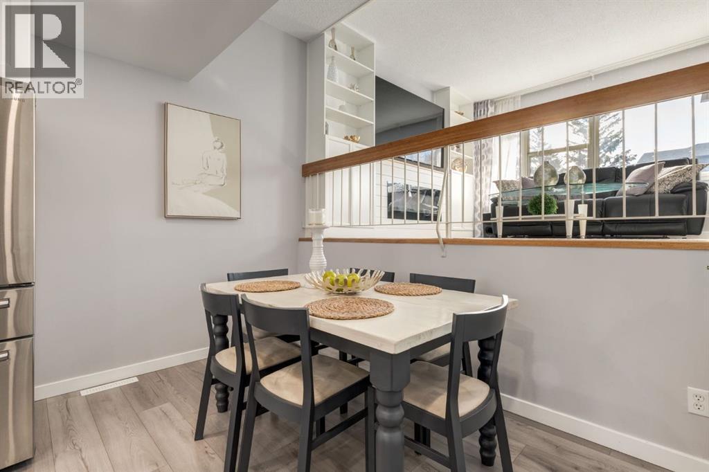 80 Brae Glen Lane Sw, Calgary, Alberta  T2W 1B6 - Photo 11 - A2263699
