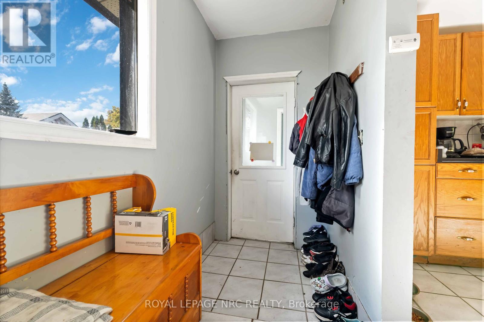 4793 Lyons Parkway, Niagara Falls, Ontario  L2G 0A4 - Photo 5 - X12456767