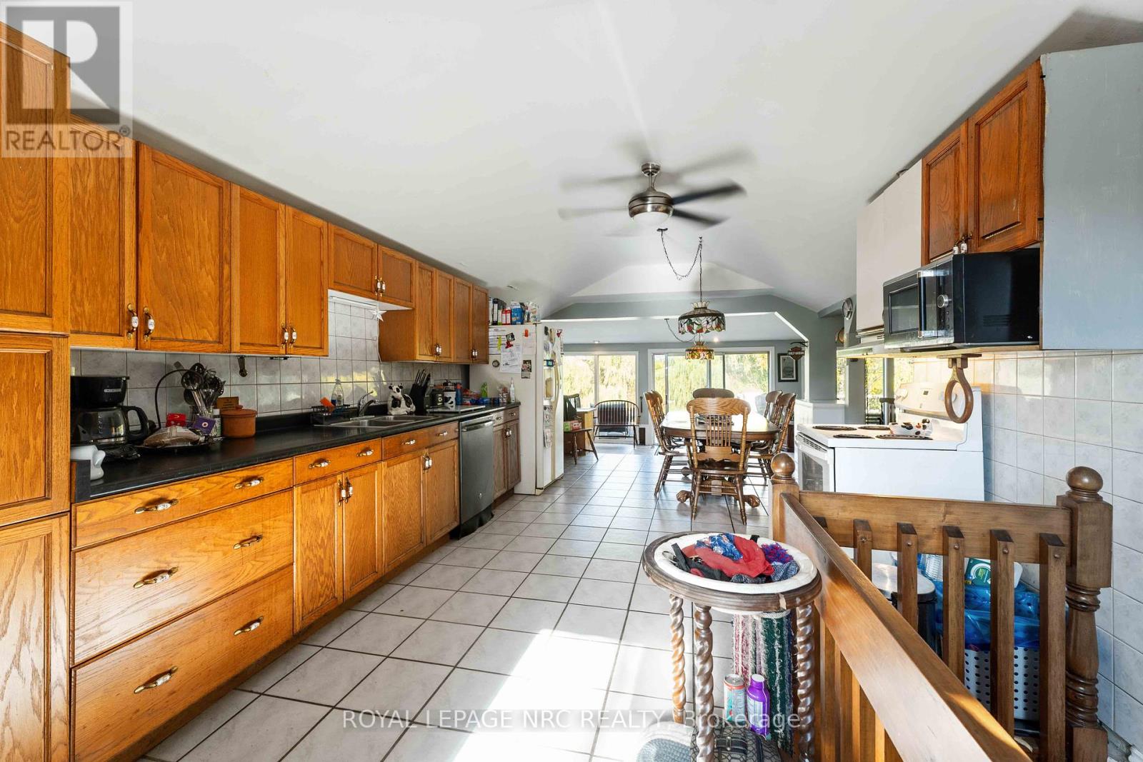 4793 Lyons Parkway, Niagara Falls, Ontario  L2G 0A4 - Photo 7 - X12456767