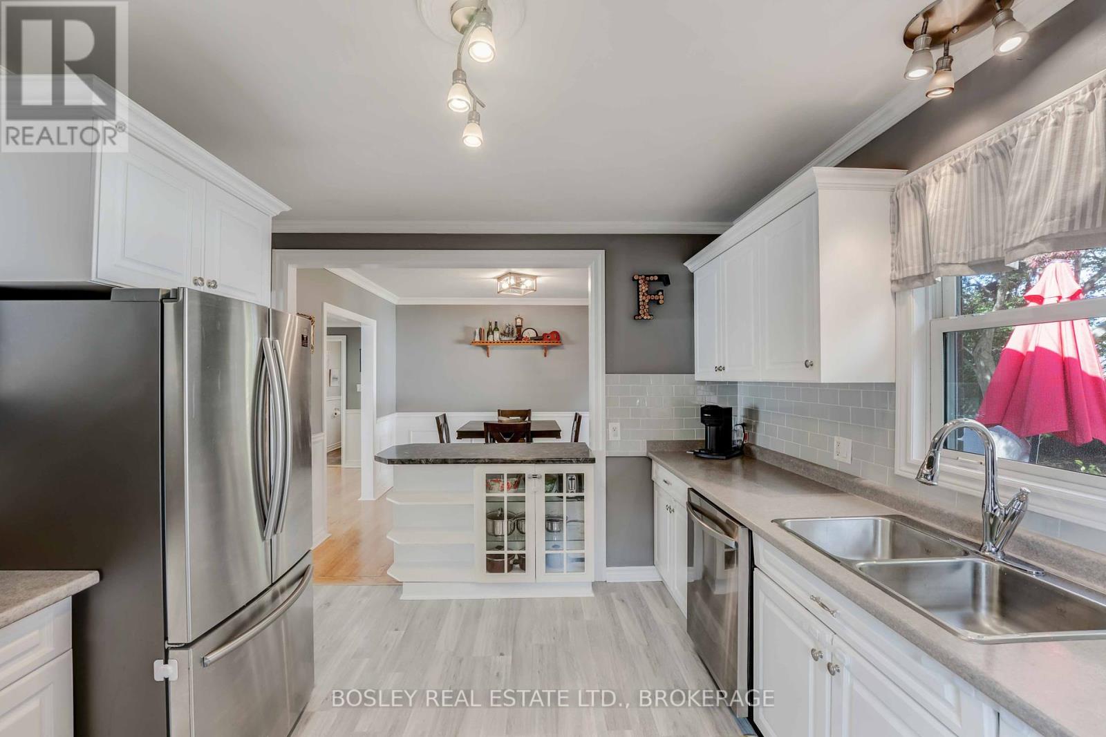 6373 Corwin Crescent, Niagara Falls, Ontario  L2G 2L9 - Photo 14 - X12456834