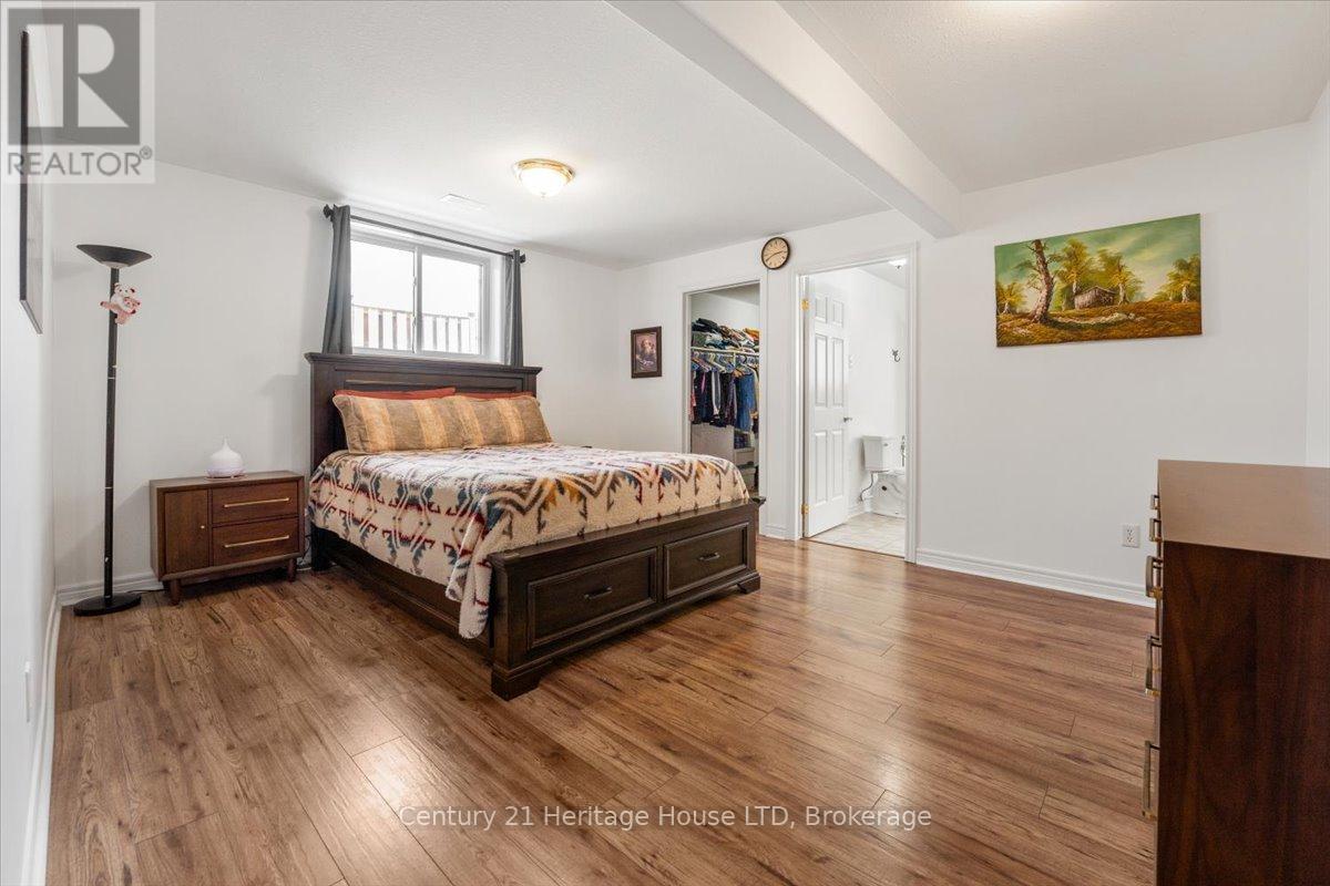 125 Gretel Place, Welland, Ontario  L3C 7H5 - Photo 39 - X12456857