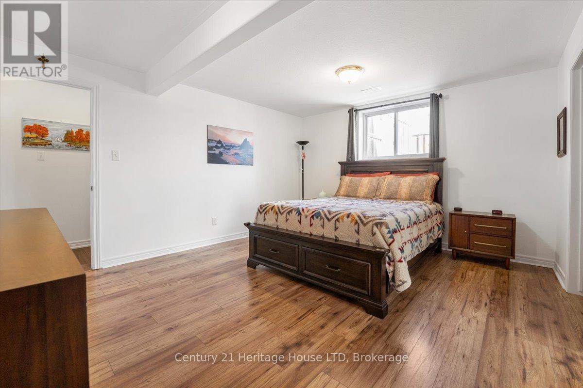 125 Gretel Place, Welland, Ontario  L3C 7H5 - Photo 40 - X12456857