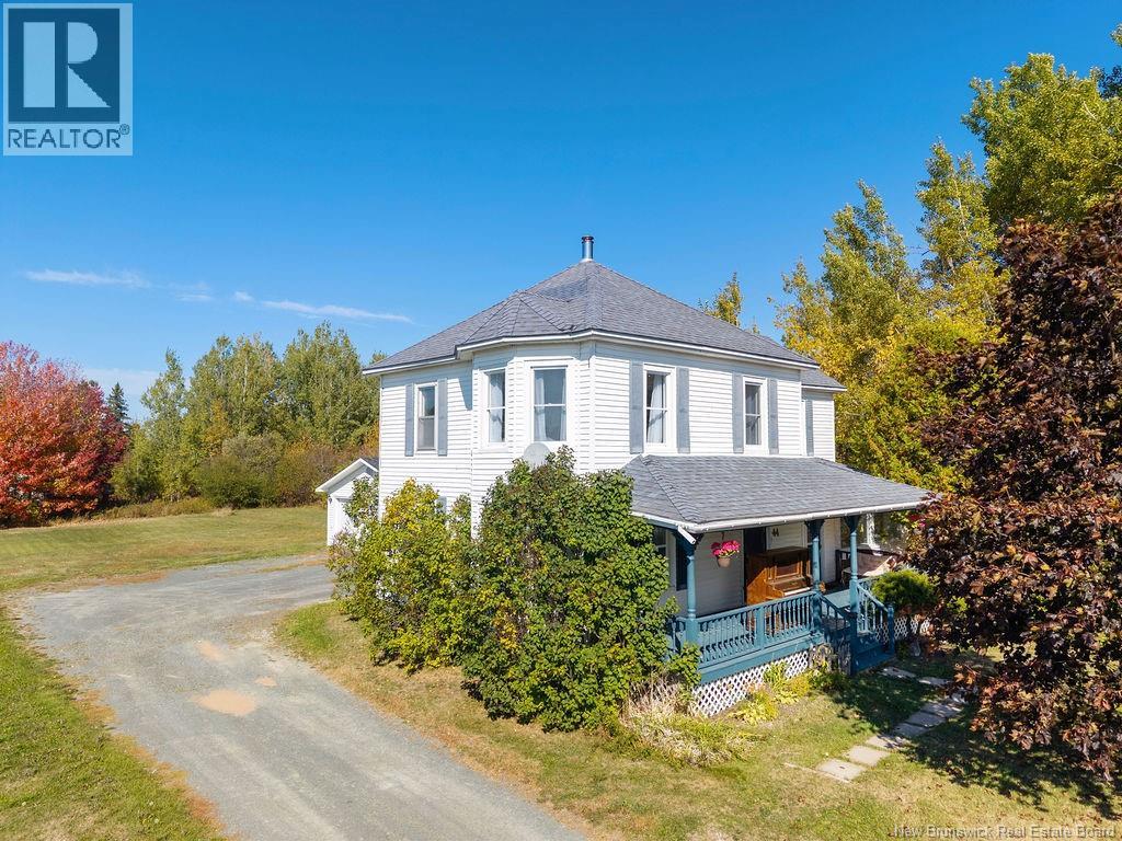 44 Dollard Street, Miramichi, New Brunswick  E1N 5X2 - Photo 3 - NB127685