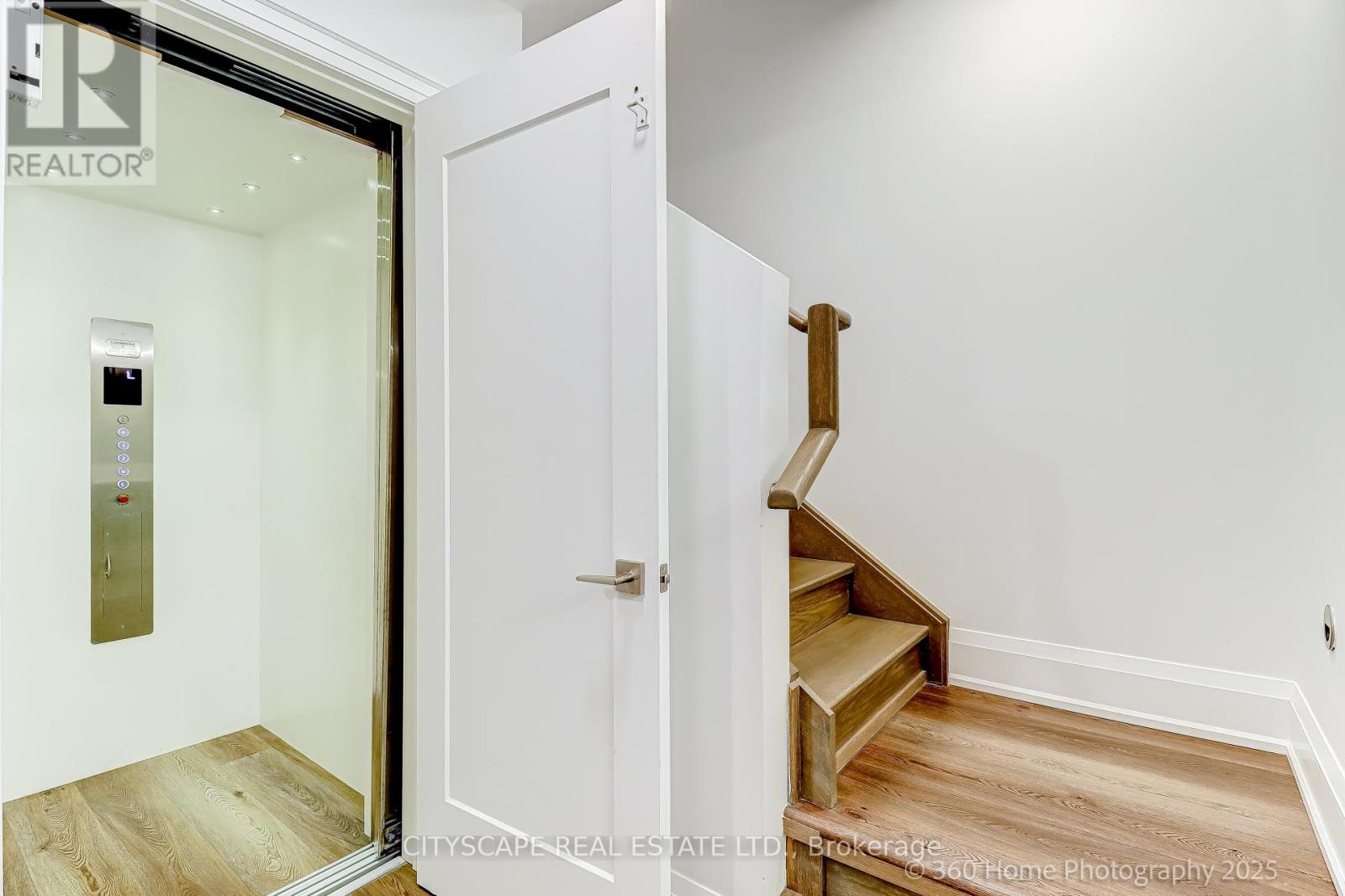 119 High Street W, Mississauga, Ontario  L5H 1K4 - Photo 10 - W12456655
