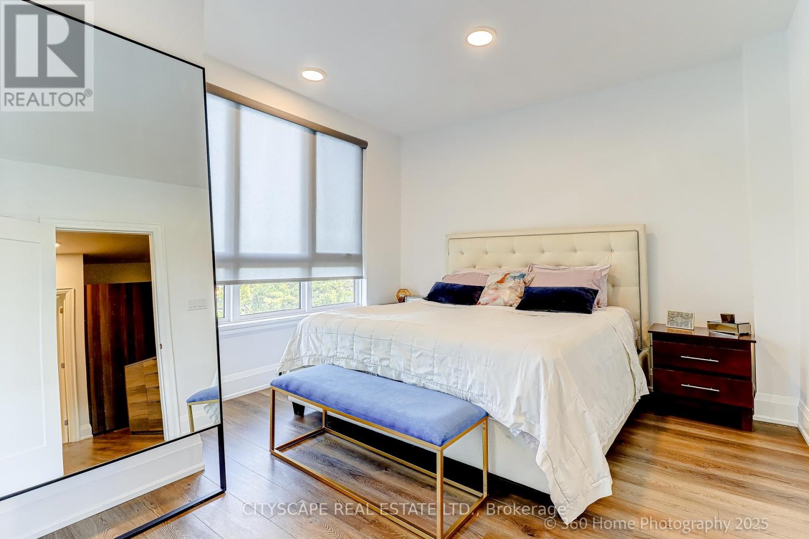 119 High Street W, Mississauga, Ontario  L5H 1K4 - Photo 17 - W12456655