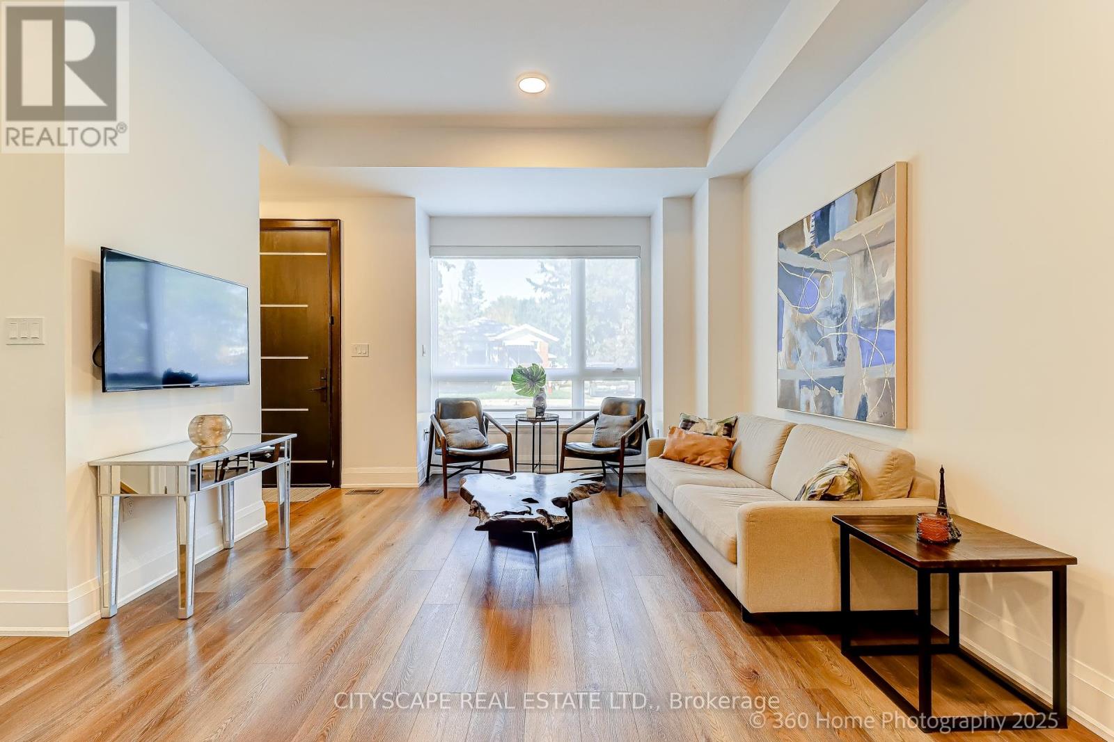 119 High Street W, Mississauga, Ontario  L5H 1K4 - Photo 3 - W12456655
