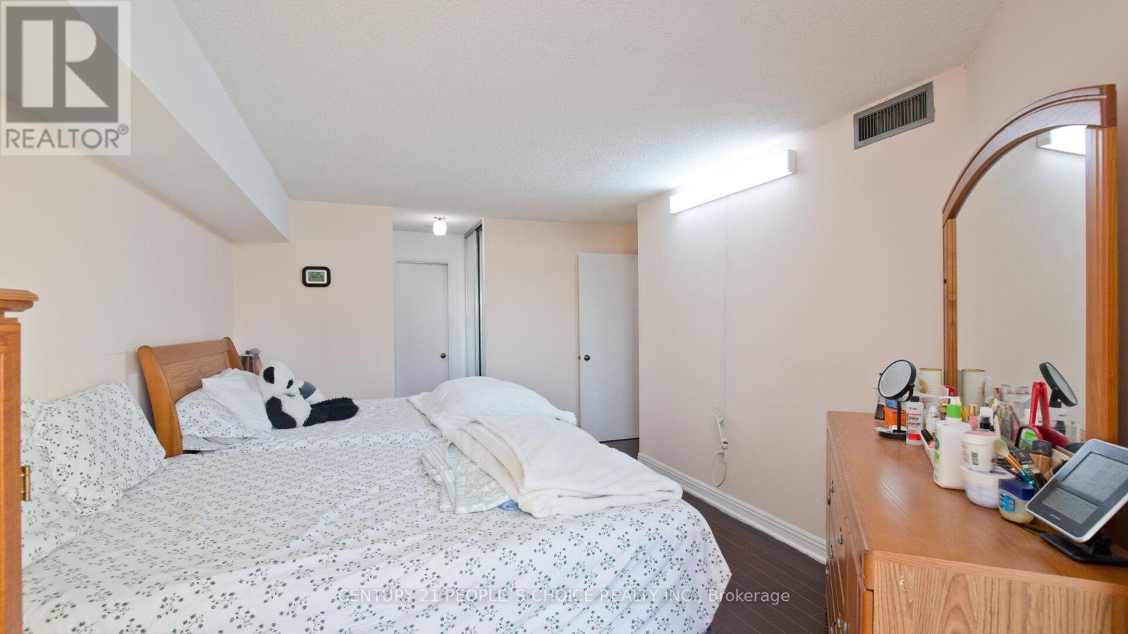 1408 - 1 Rowntree Road, Toronto (Mount Olive-Silverstone-Jamestown), Ontario  M9V 5G7 - Photo 26 - W12456667
