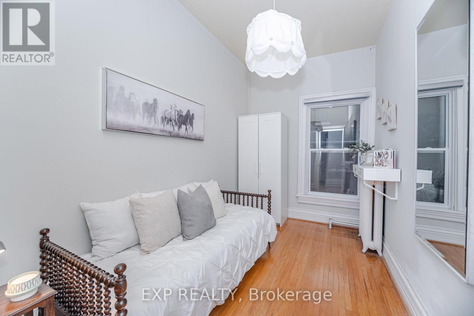 51 Chapel Street, Brampton (Downtown Brampton), Ontario  L6W 2H5 - Photo 25 - W12456668