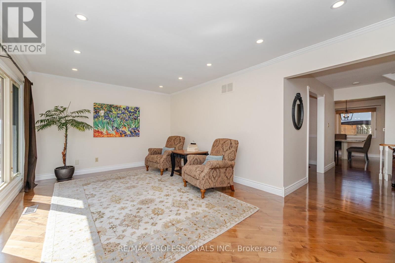 6 Cairnmore Court, Brampton (Snelgrove), Ontario  L6Z 1T6 - Photo 10 - W12456672