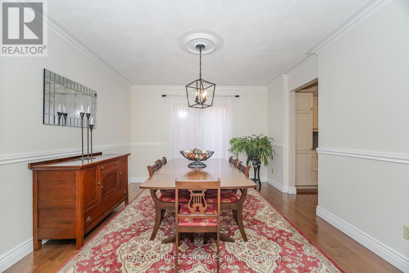 6 Cairnmore Court, Brampton (Snelgrove), Ontario  L6Z 1T6 - Photo 12 - W12456672