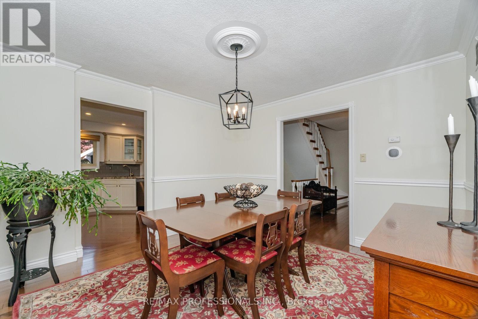 6 Cairnmore Court, Brampton (Snelgrove), Ontario  L6Z 1T6 - Photo 13 - W12456672