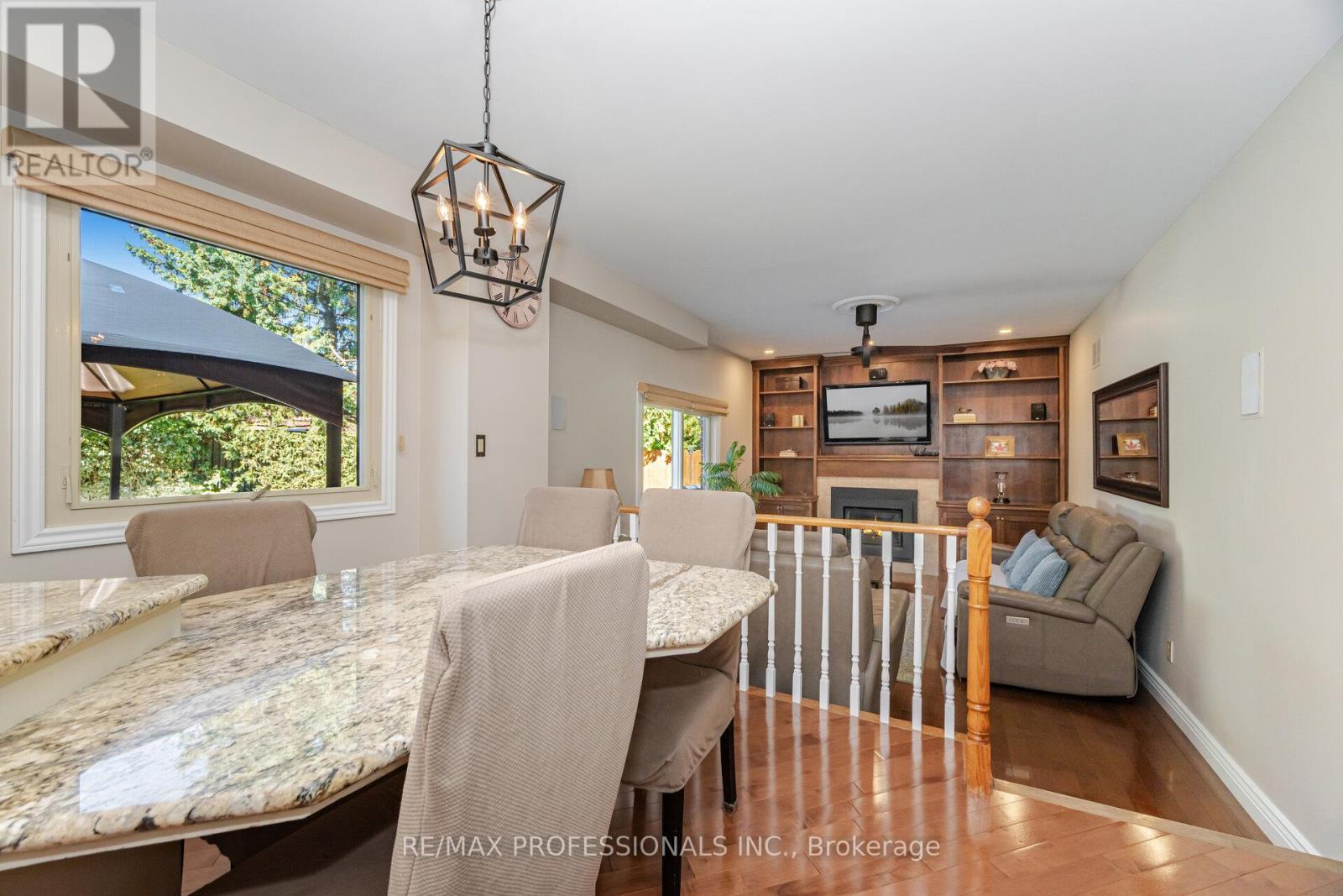 6 Cairnmore Court, Brampton (Snelgrove), Ontario  L6Z 1T6 - Photo 17 - W12456672