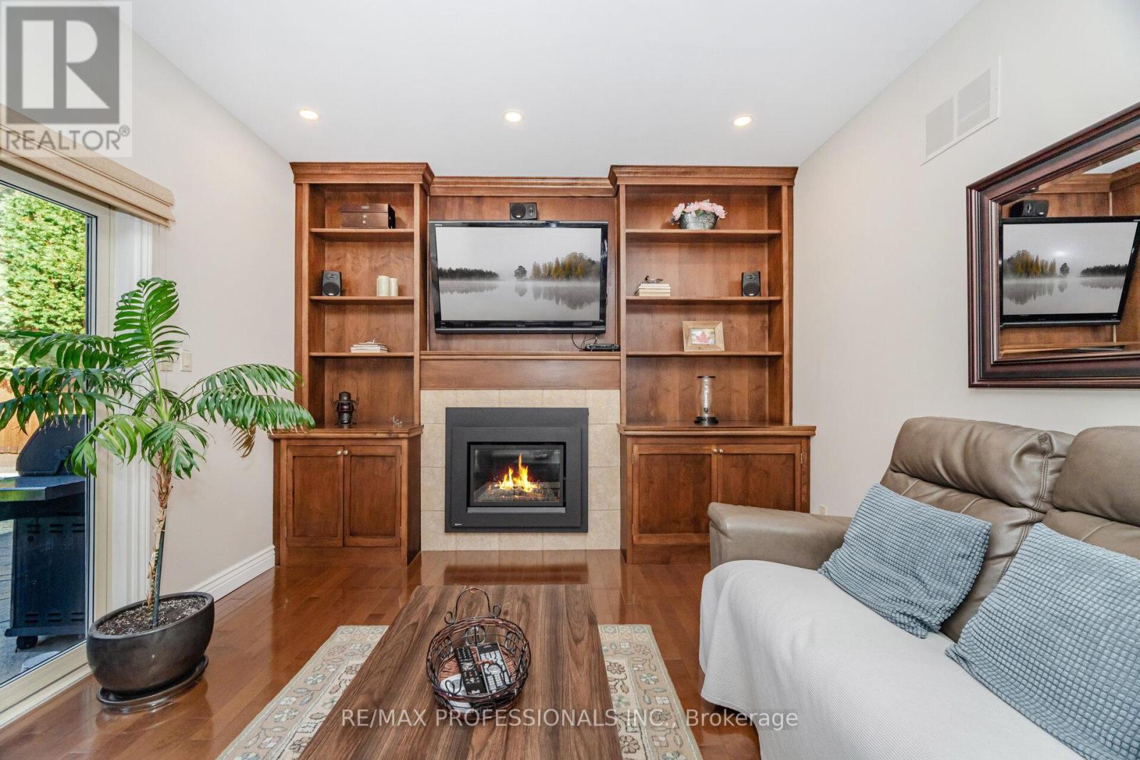 6 Cairnmore Court, Brampton (Snelgrove), Ontario  L6Z 1T6 - Photo 20 - W12456672