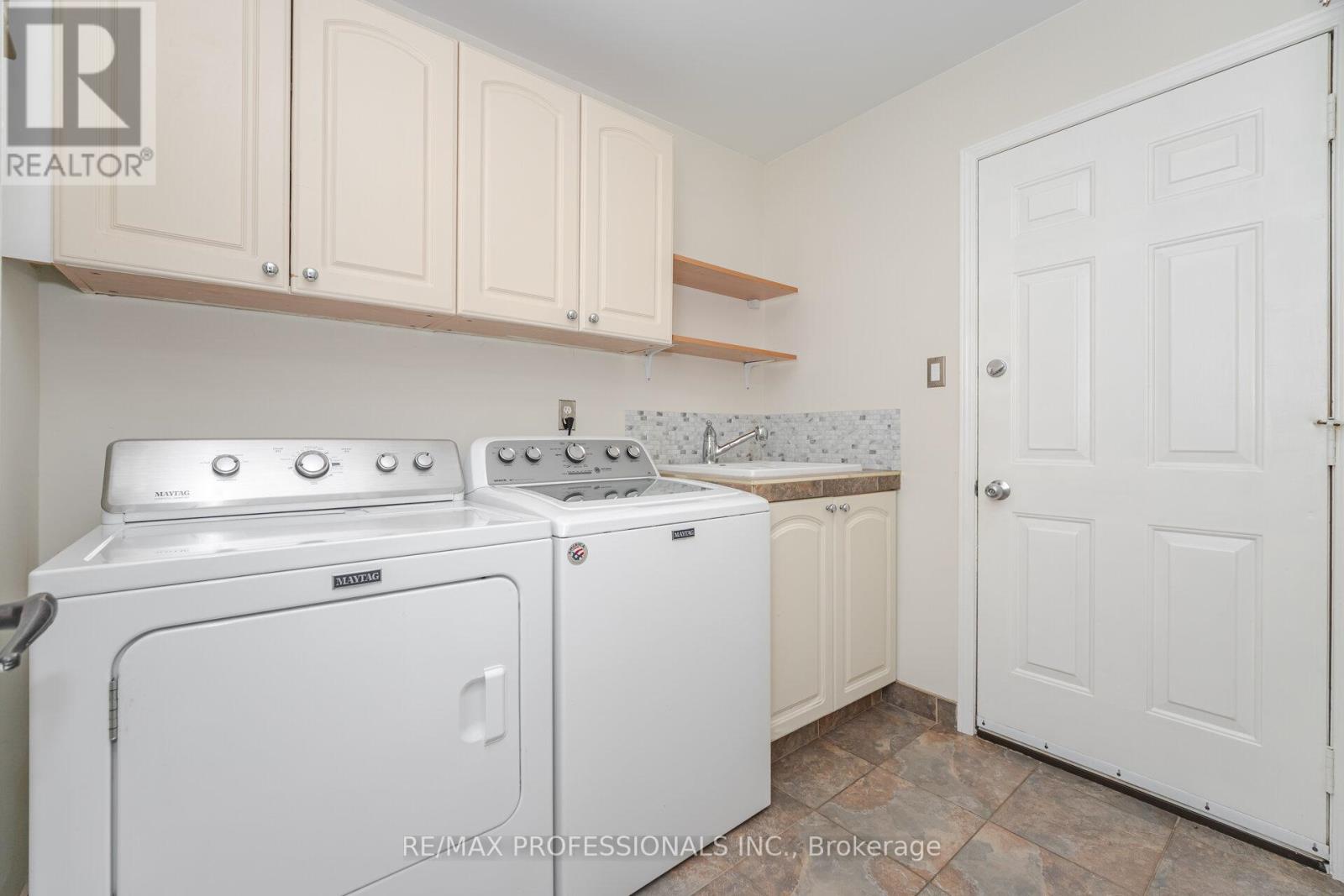 6 Cairnmore Court, Brampton (Snelgrove), Ontario  L6Z 1T6 - Photo 22 - W12456672