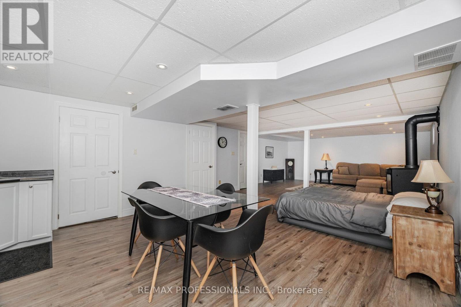 6 Cairnmore Court, Brampton (Snelgrove), Ontario  L6Z 1T6 - Photo 35 - W12456672
