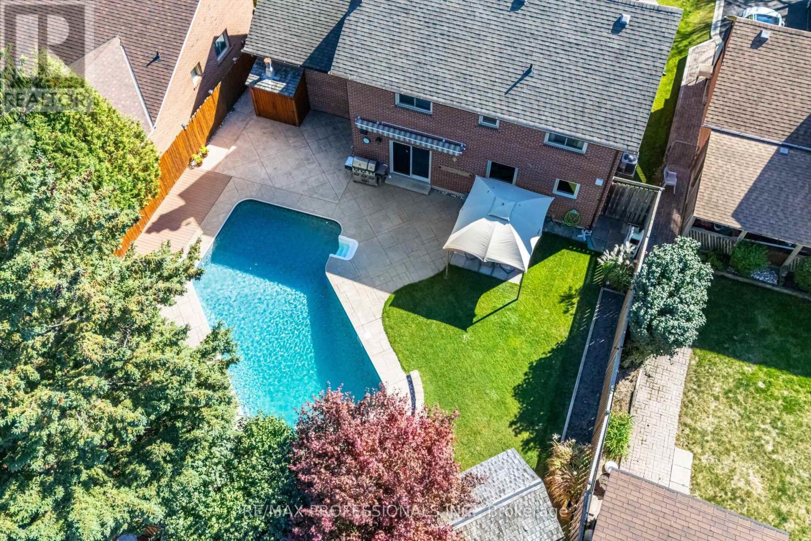 6 Cairnmore Court, Brampton (Snelgrove), Ontario  L6Z 1T6 - Photo 45 - W12456672