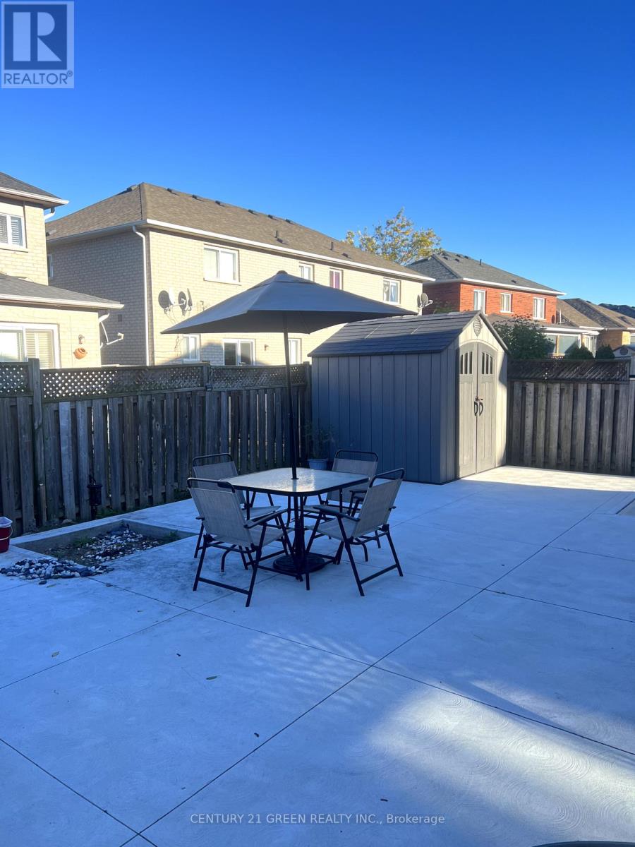 67 Queen Mary Drive, Brampton, Ontario  L7A 2K3 - Photo 24 - W12456678
