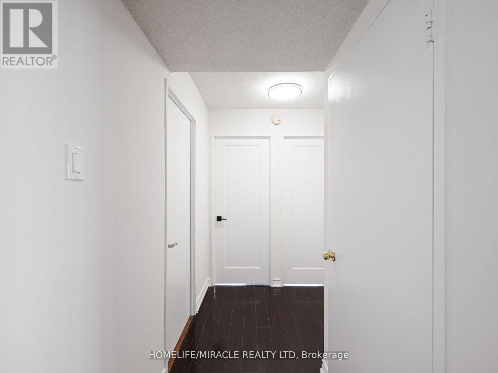 1511 - 4 Kings Cross Road, Brampton (Queen Street Corridor), Ontario  L6T 3X8 - Photo 15 - W12456686