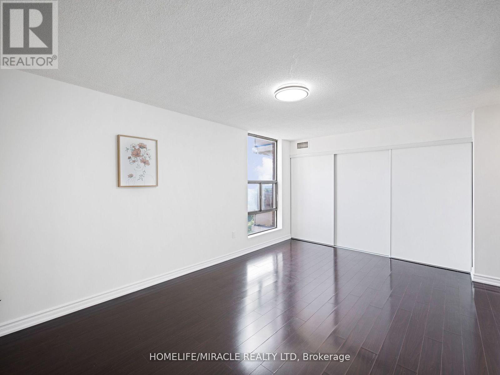 1511 - 4 Kings Cross Road, Brampton (Queen Street Corridor), Ontario  L6T 3X8 - Photo 18 - W12456686