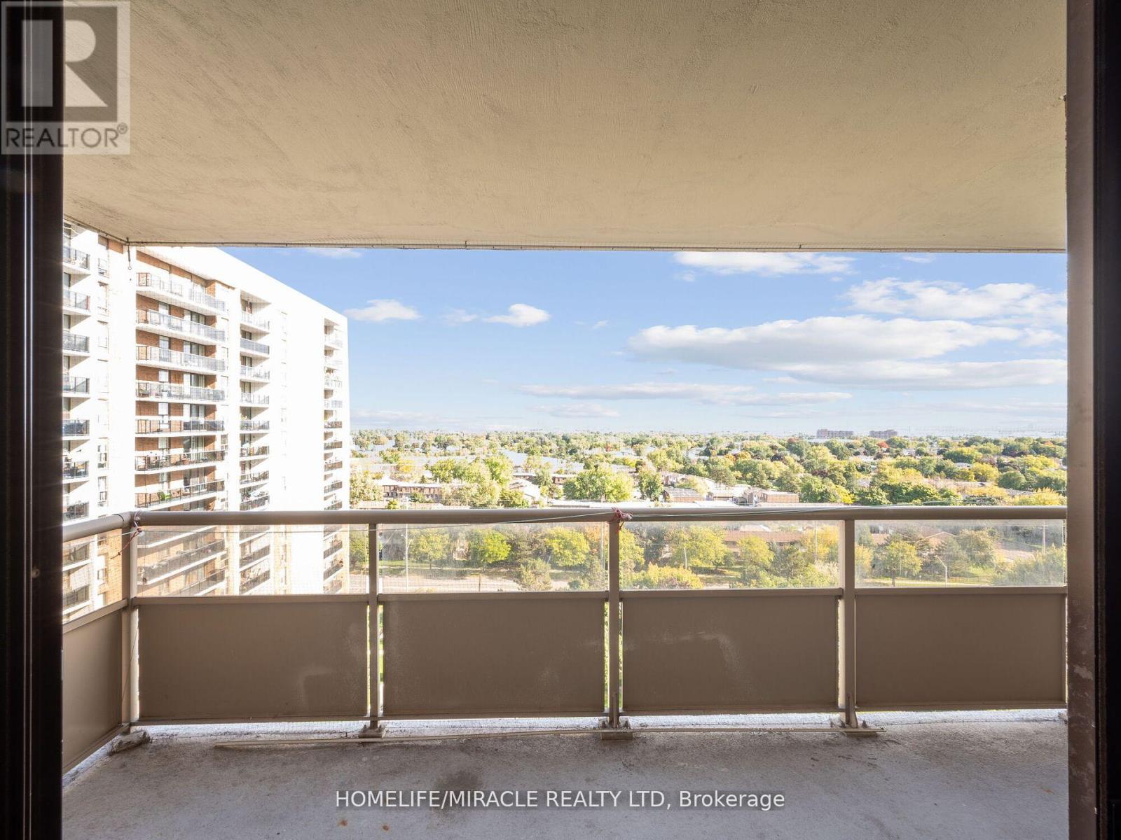 1511 - 4 Kings Cross Road, Brampton (Queen Street Corridor), Ontario  L6T 3X8 - Photo 27 - W12456686