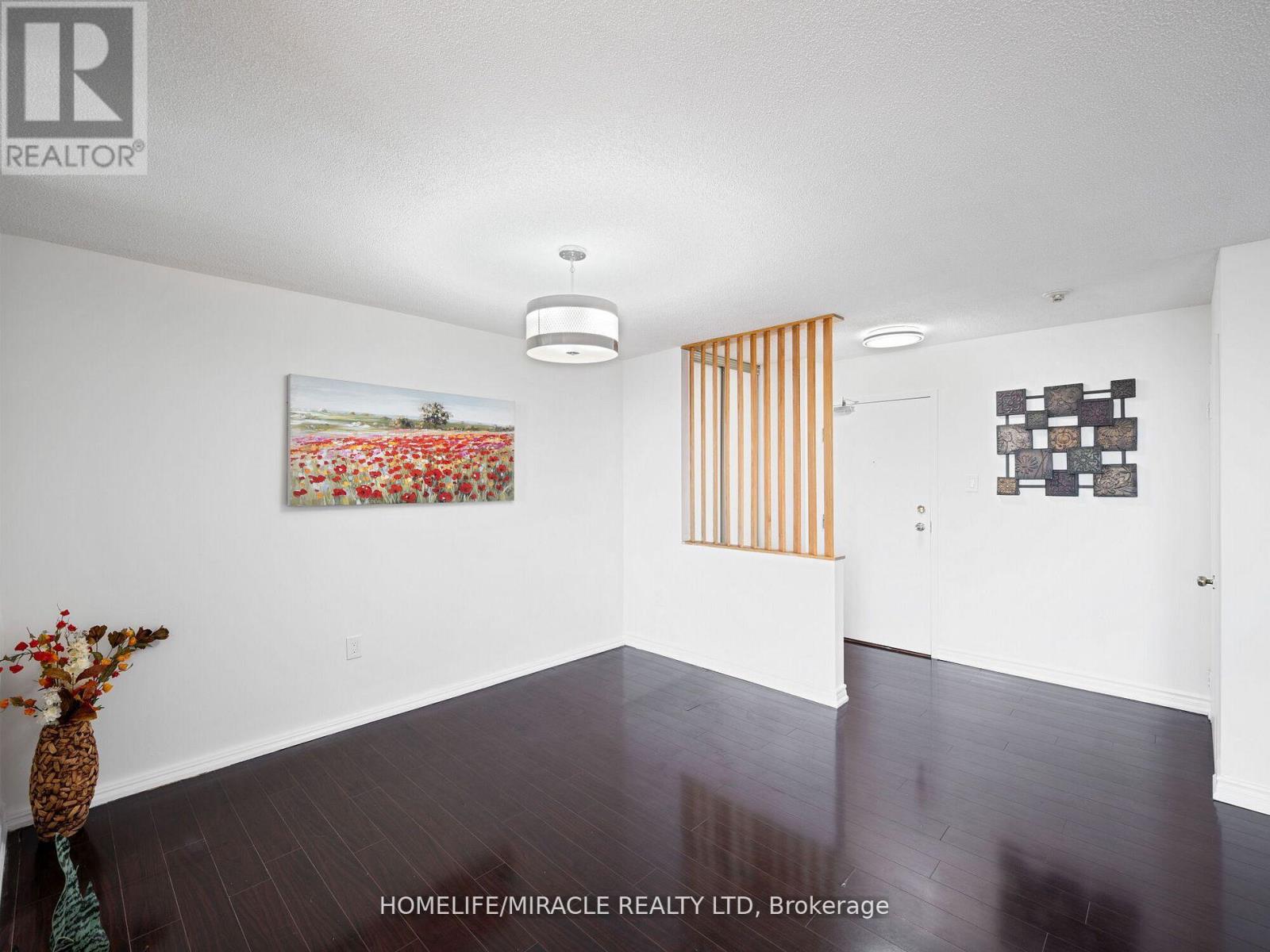 1511 - 4 Kings Cross Road, Brampton (Queen Street Corridor), Ontario  L6T 3X8 - Photo 8 - W12456686