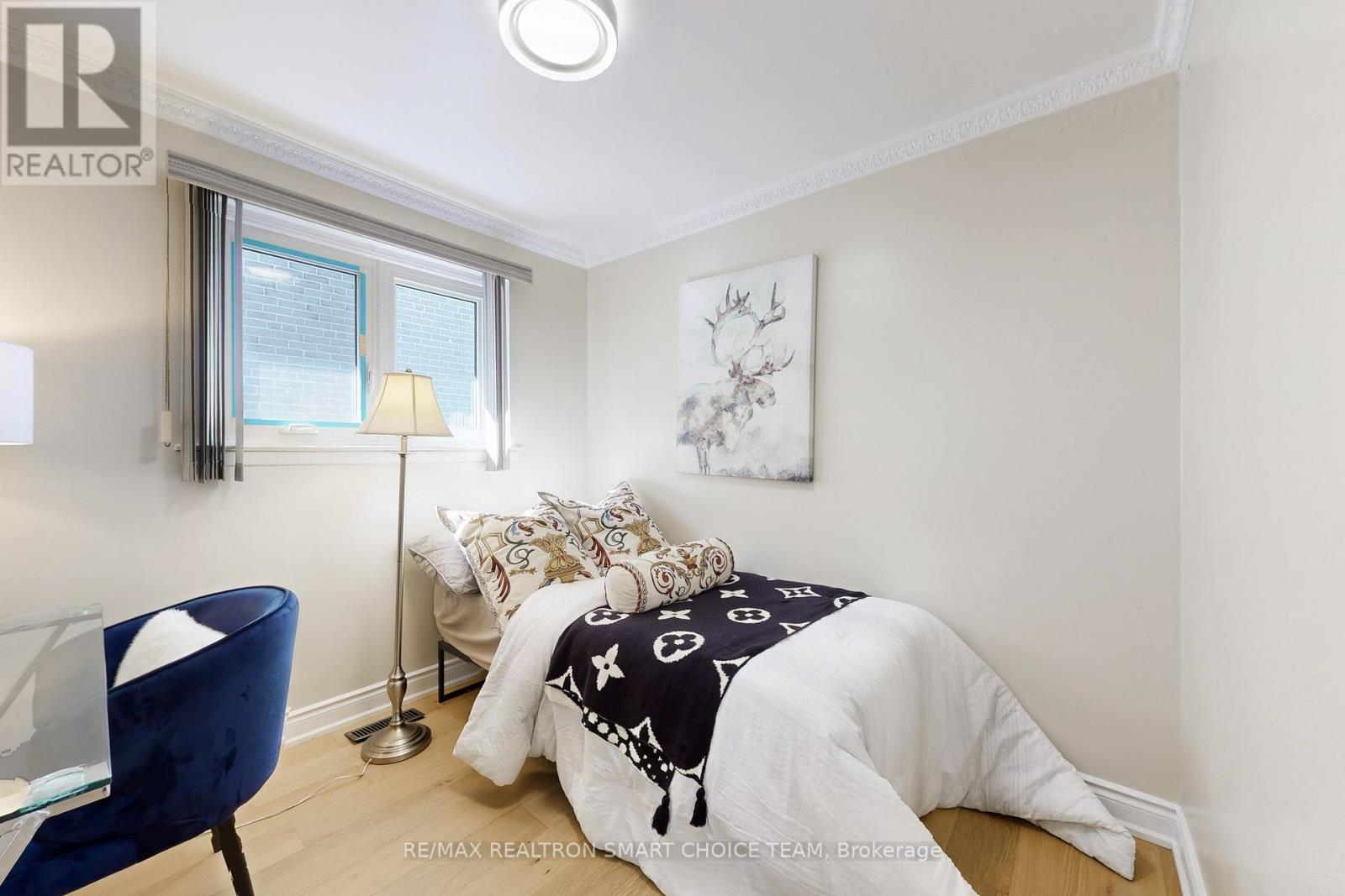 16 Frith Road, Toronto (Glenfield-Jane Heights), Ontario  M3N 1G1 - Photo 20 - W12456703