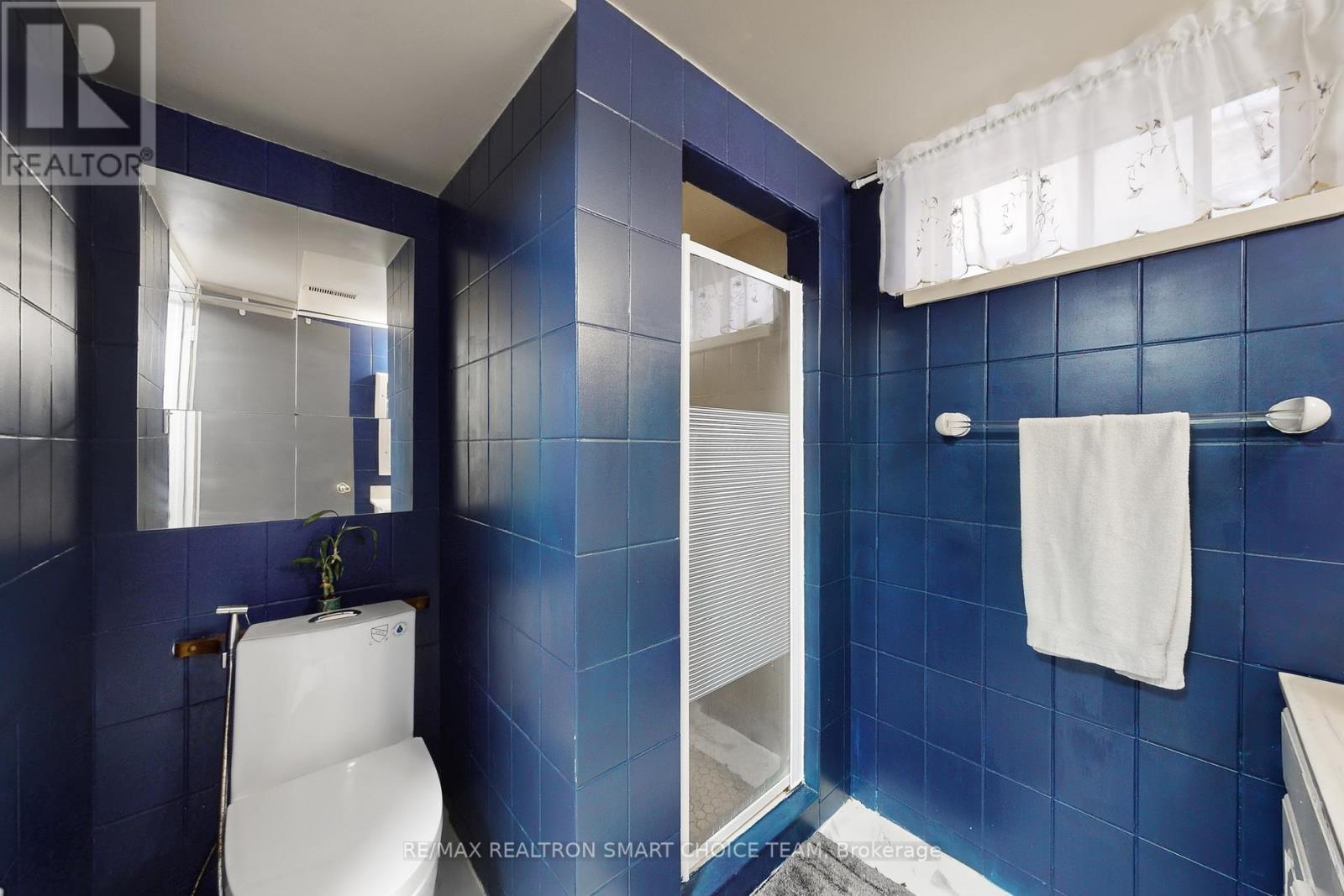 16 Frith Road, Toronto (Glenfield-Jane Heights), Ontario  M3N 1G1 - Photo 32 - W12456703