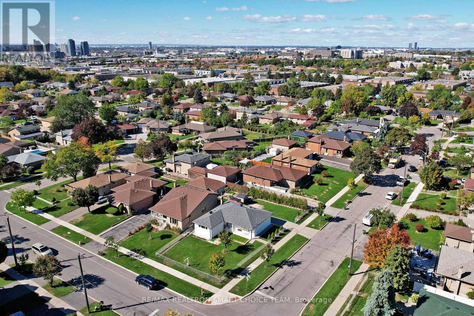 16 Frith Road, Toronto (Glenfield-Jane Heights), Ontario  M3N 1G1 - Photo 40 - W12456703