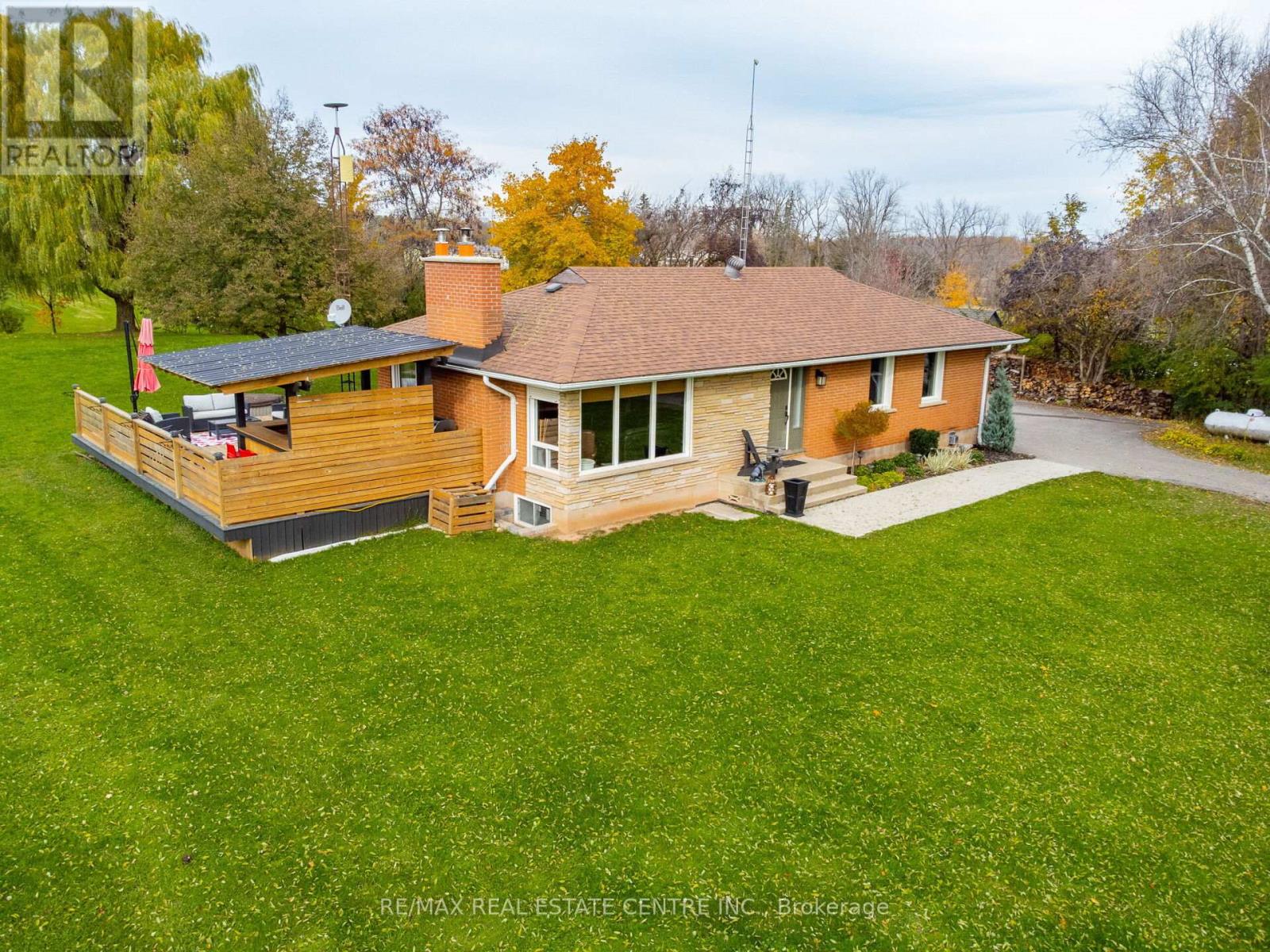 10845 15 Side Road, Halton Hills, Ontario  L7G 4S6 - Photo 1 - W12456704