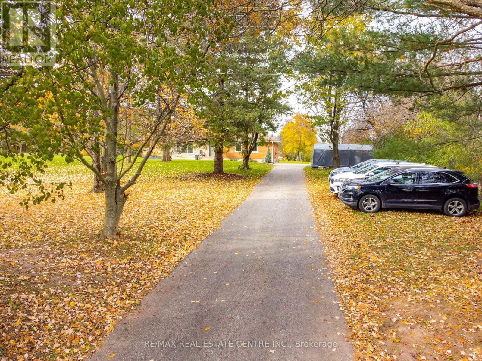 10845 15 Side Road, Halton Hills, Ontario  L7G 4S6 - Photo 4 - W12456704