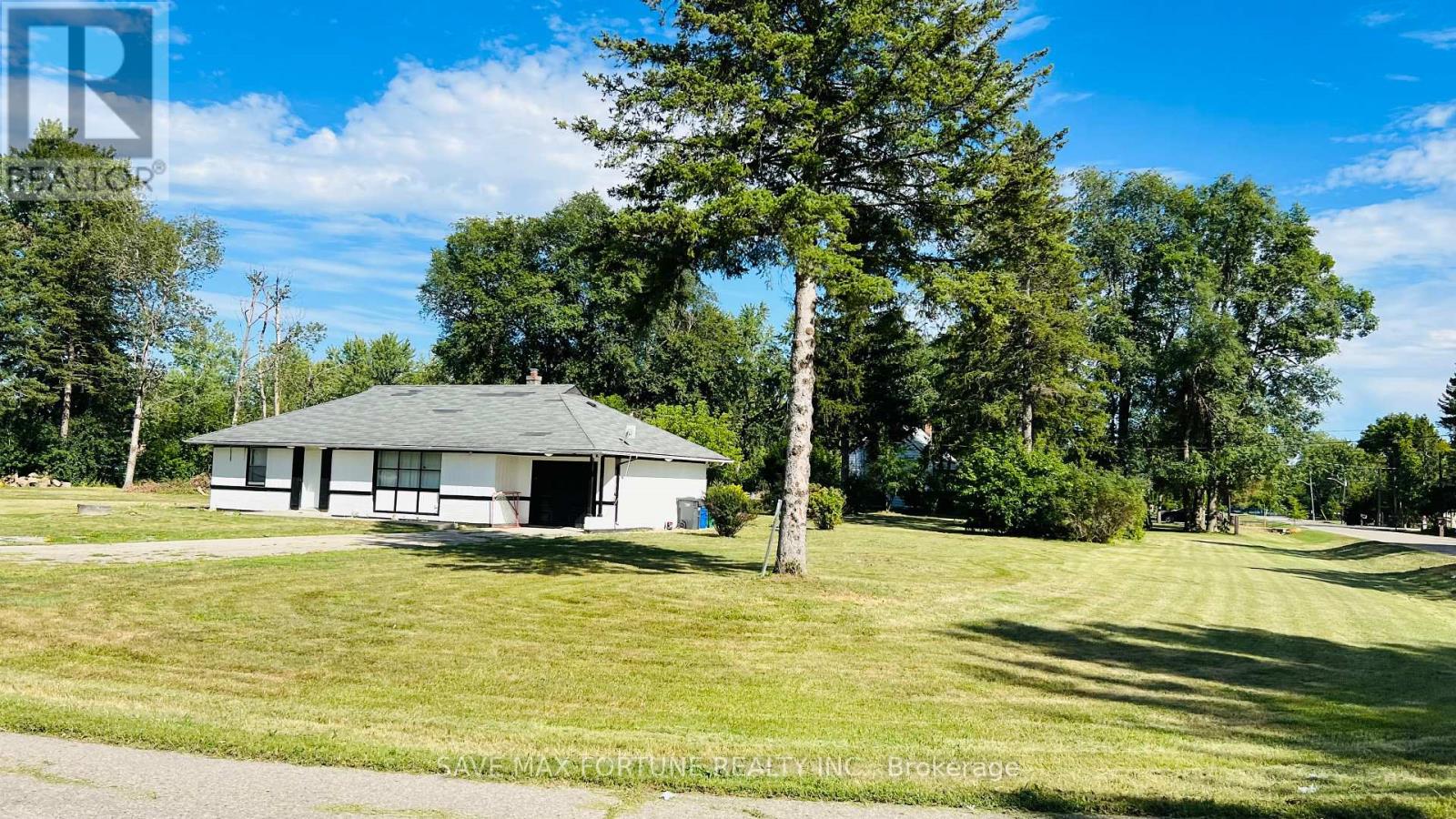 59 Marysfield Drive, Brampton (Toronto Gore Rural Estate), Ontario  L6P 0J2 - Photo 1 - W12456707