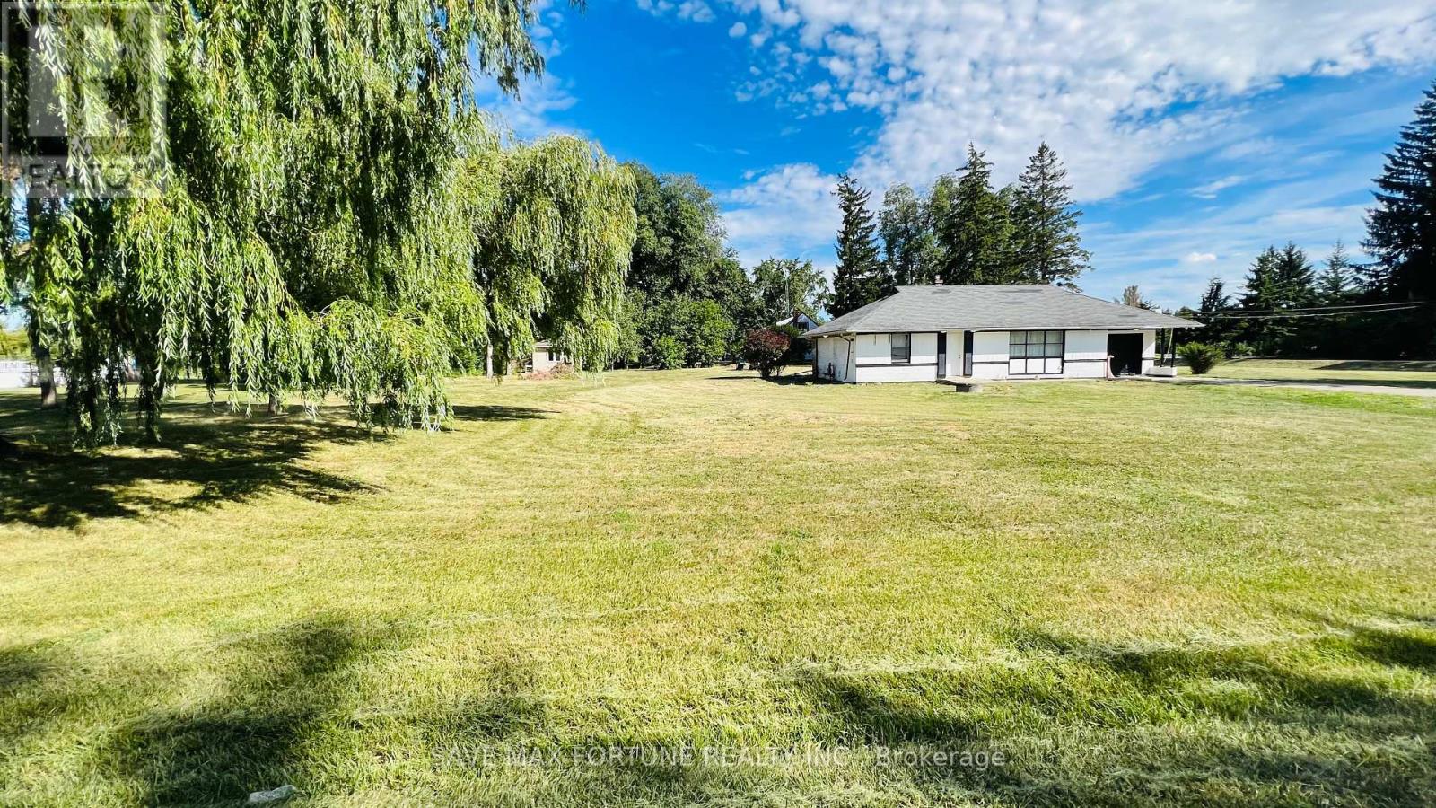59 Marysfield Drive, Brampton (Toronto Gore Rural Estate), Ontario  L6P 0J2 - Photo 2 - W12456707