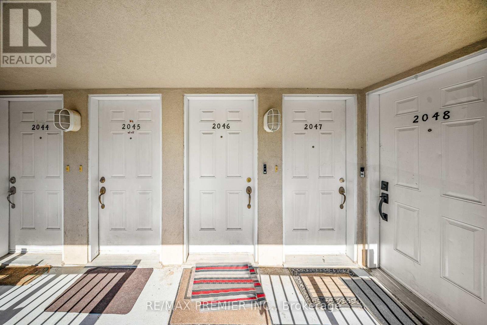 2046 - 3033 Finch Avenue, Toronto (Humbermede), Ontario  M9M 0A3 - Photo 2 - W12456712
