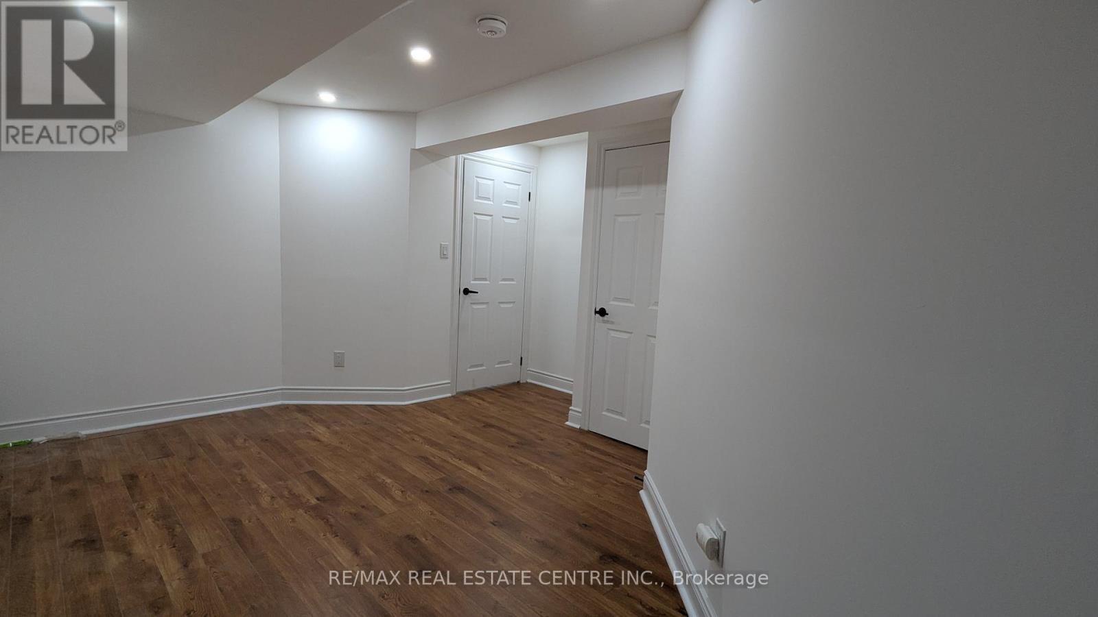 Basement - 21 Summerdale Crescent, Brampton, Ontario  L6X 4V8 - Photo 10 - W12456733