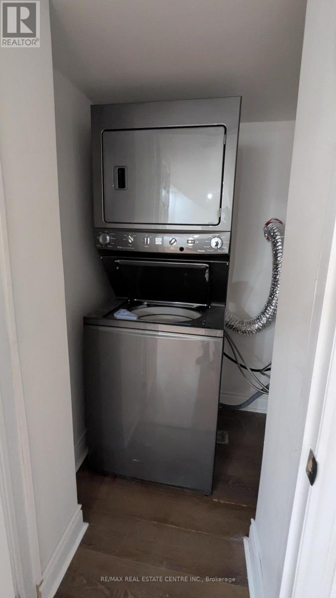 Basement - 21 Summerdale Crescent, Brampton, Ontario  L6X 4V8 - Photo 12 - W12456733