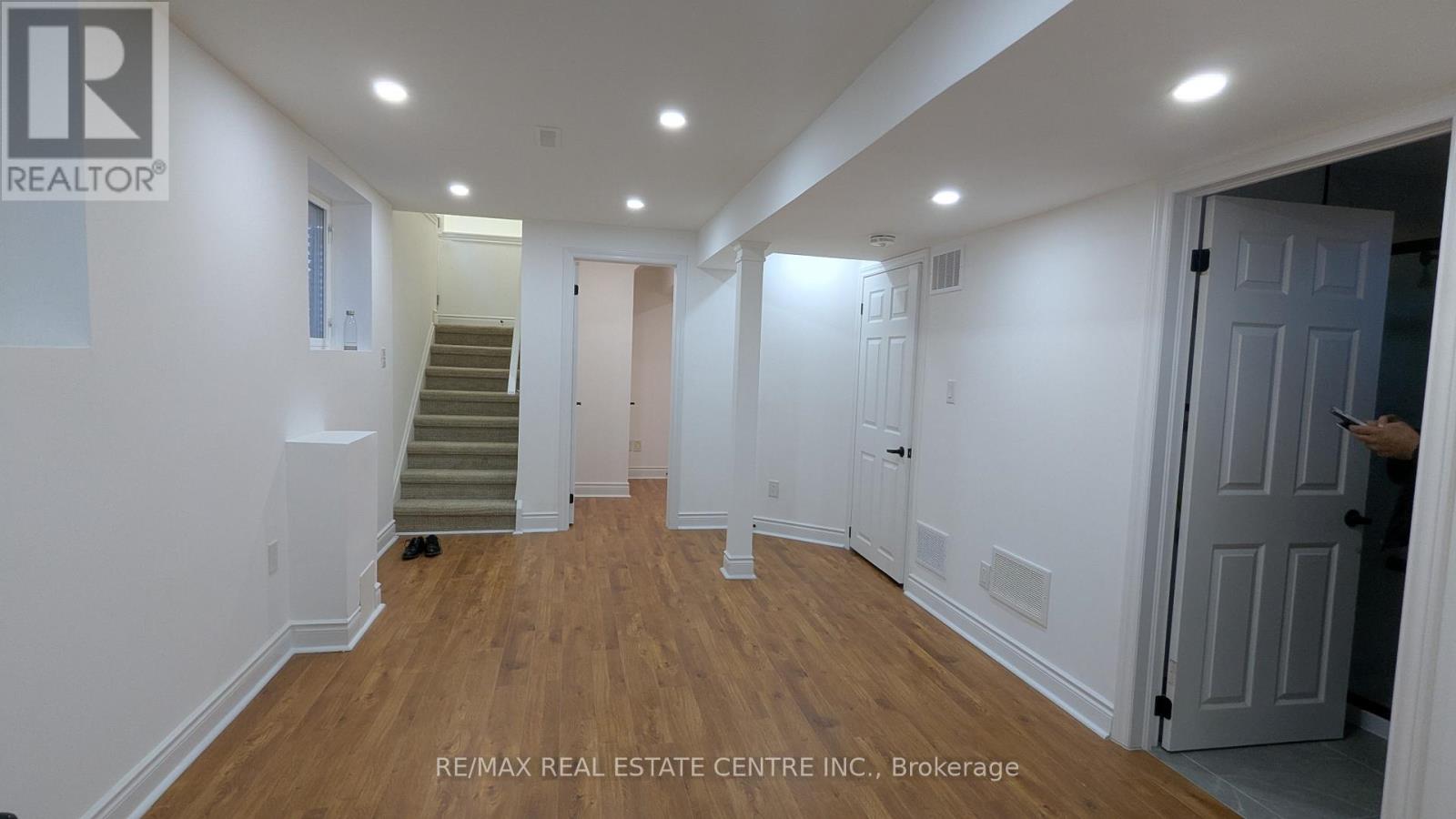Basement - 21 Summerdale Crescent, Brampton, Ontario  L6X 4V8 - Photo 3 - W12456733