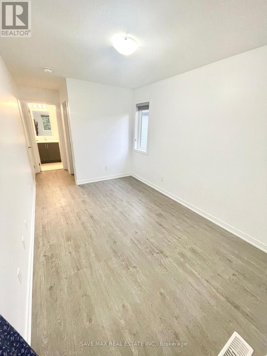 44 Pony Way, Kitchener, Ontario  N2R 0R8 - Photo 26 - X12456675