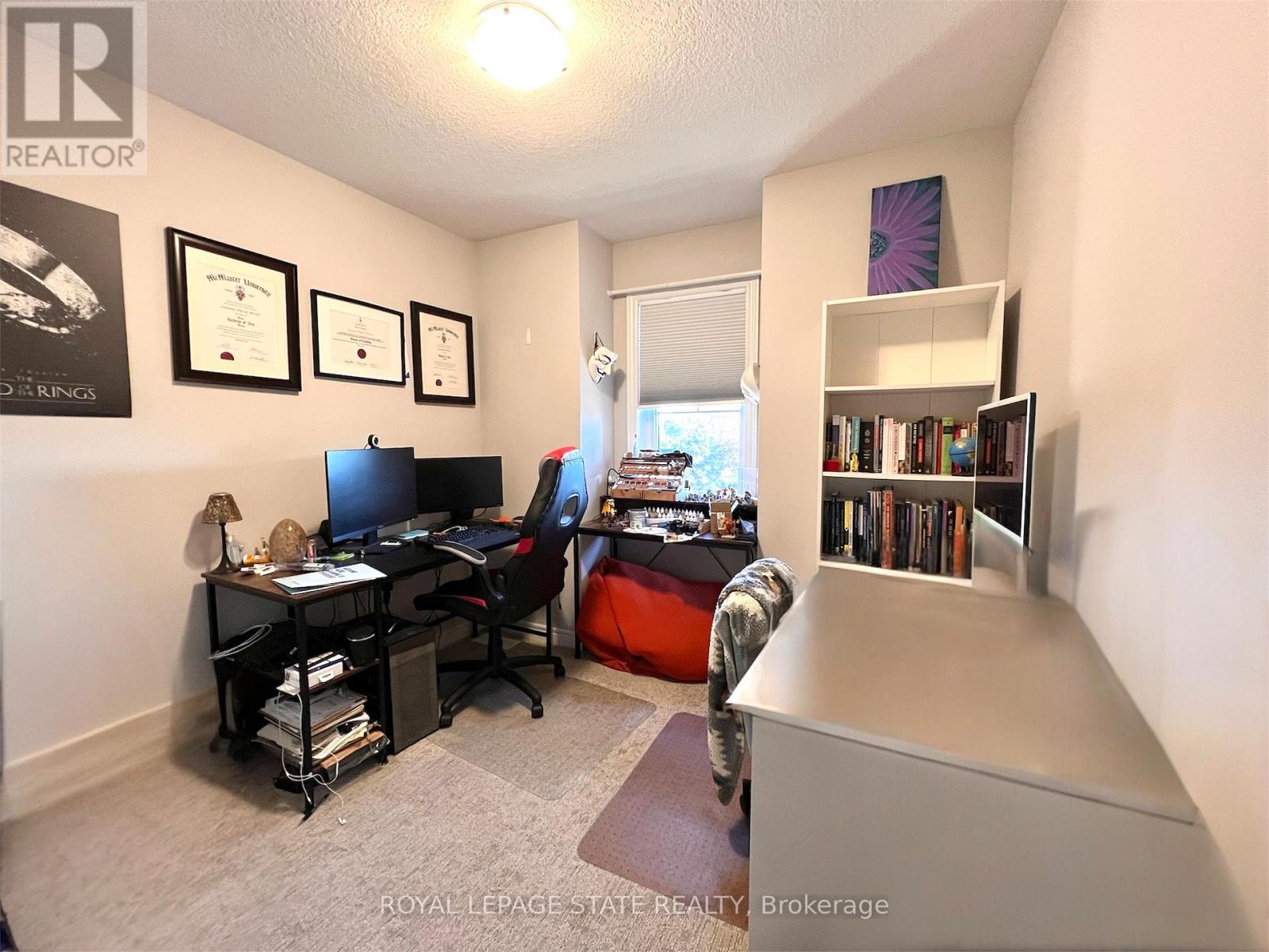 19 Pim Lane, Hamilton, Ontario  L9K 0K1 - Photo 11 - X12456699