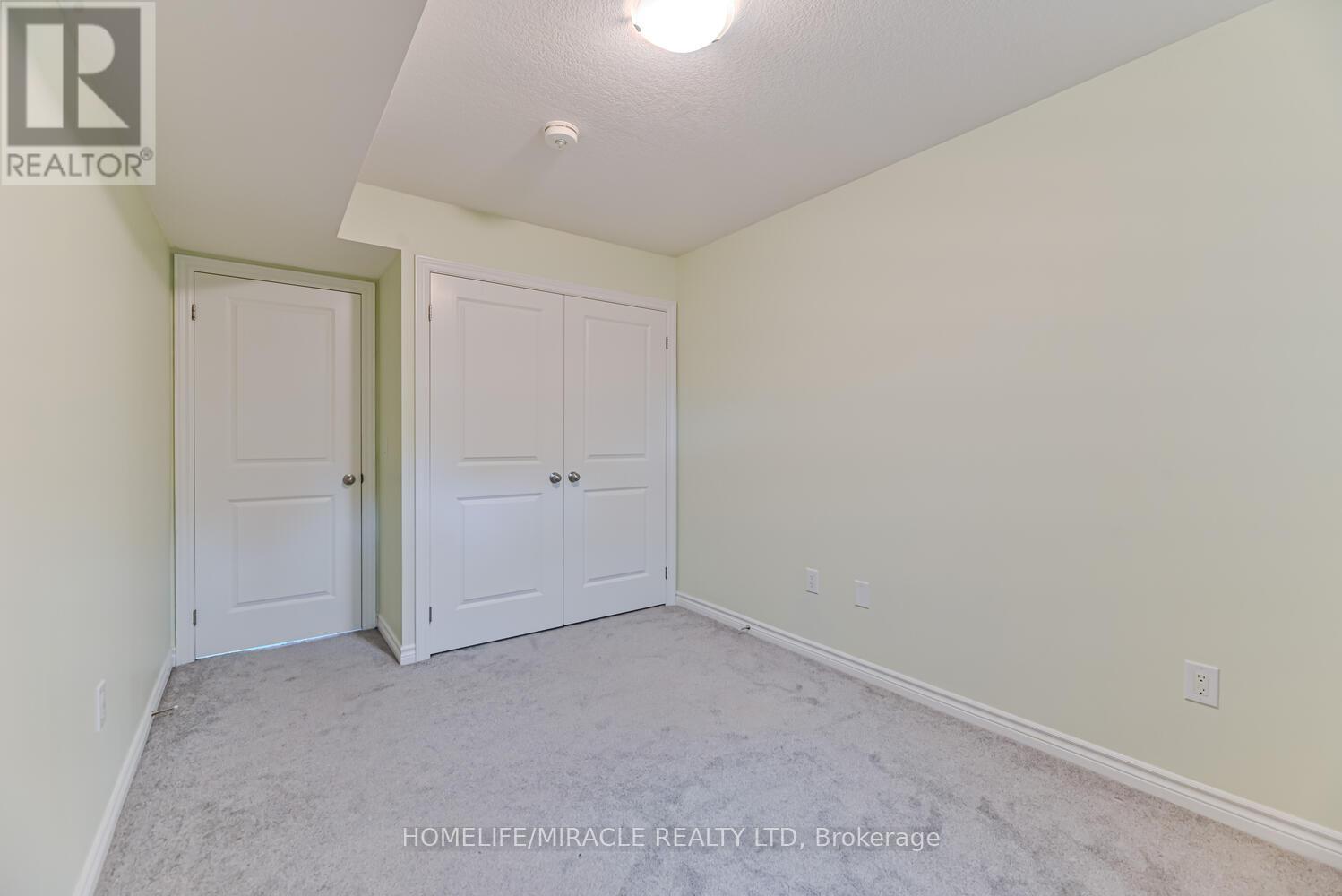 49 - 289 Chapel Hill Drive, Kitchener, Ontario  N2R 0S4 - Photo 23 - X12456716