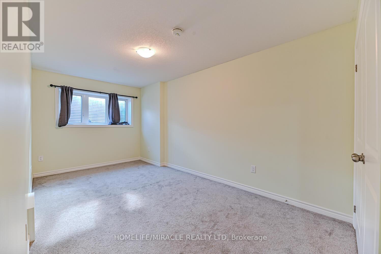 49 - 289 Chapel Hill Drive, Kitchener, Ontario  N2R 0S4 - Photo 24 - X12456716