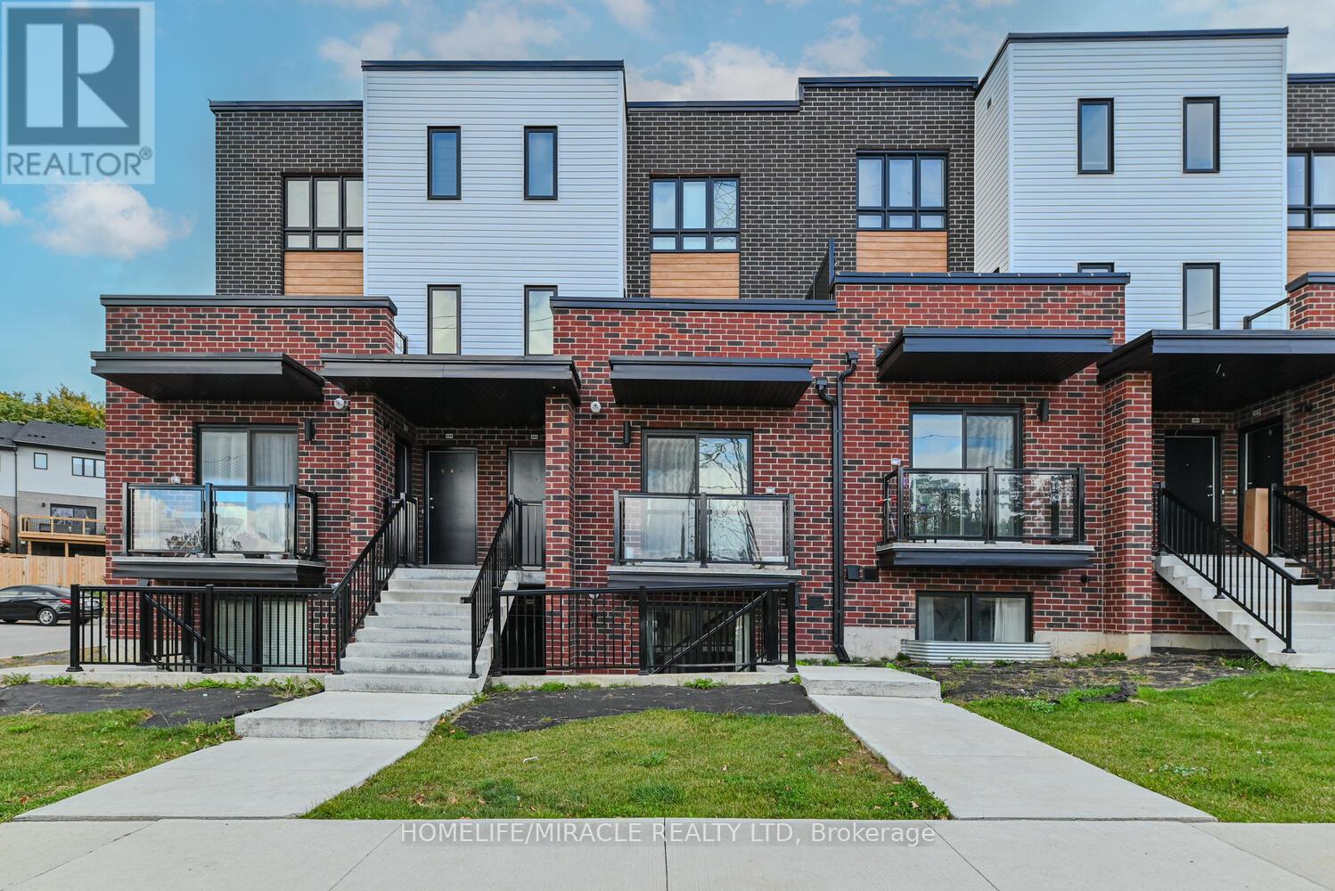 49 - 289 Chapel Hill Drive, Kitchener, Ontario  N2R 0S4 - Photo 26 - X12456716