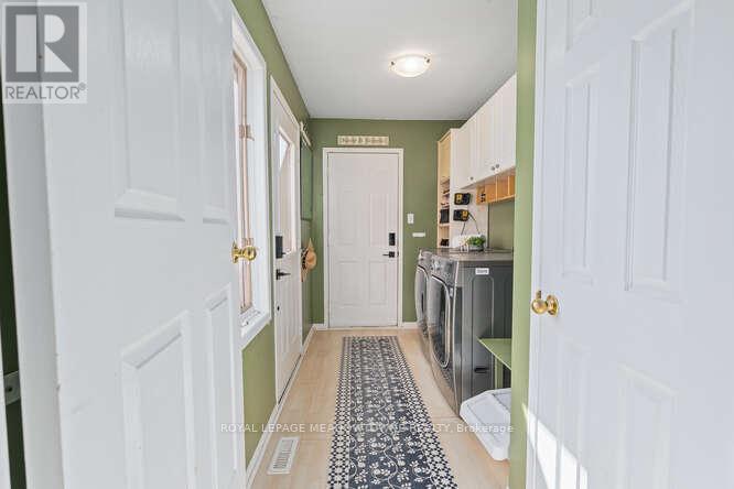18 Mccullogh Drive, Erin, Ontario  N0B 1T0 - Photo 25 - X12456719