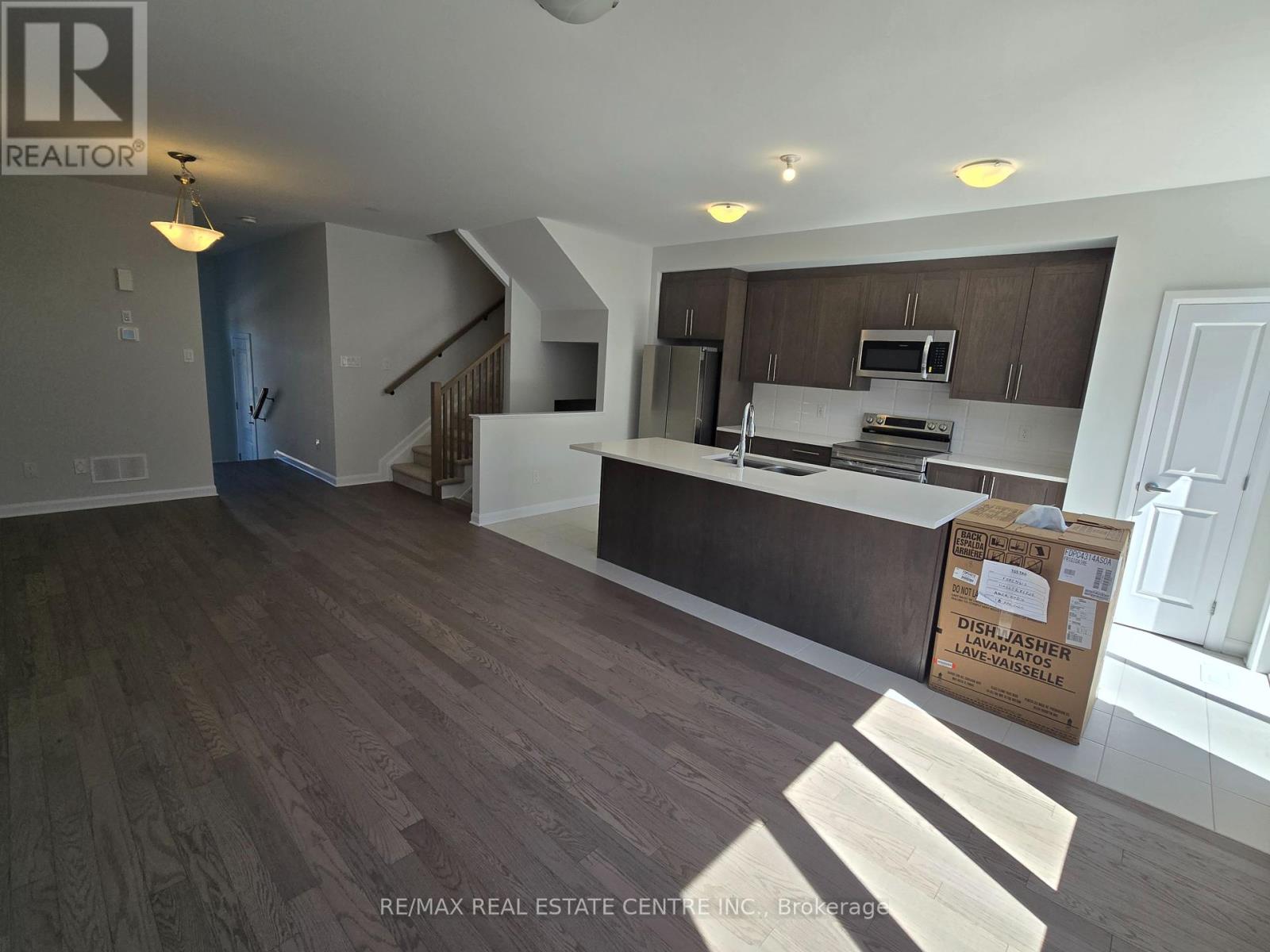 197 Invention Boulevard, Ottawa, Ontario  K2W 0M1 - Photo 3 - X12456738