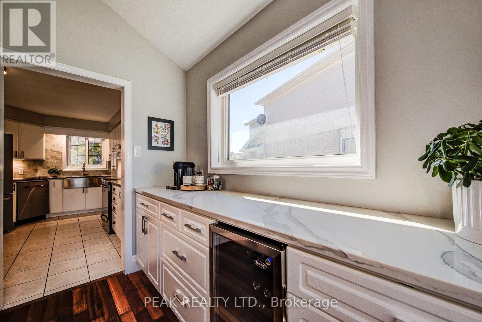 413 Hidden Creek Drive, Kitchener, Ontario  N2N 3N2 - Photo 14 - X12456747