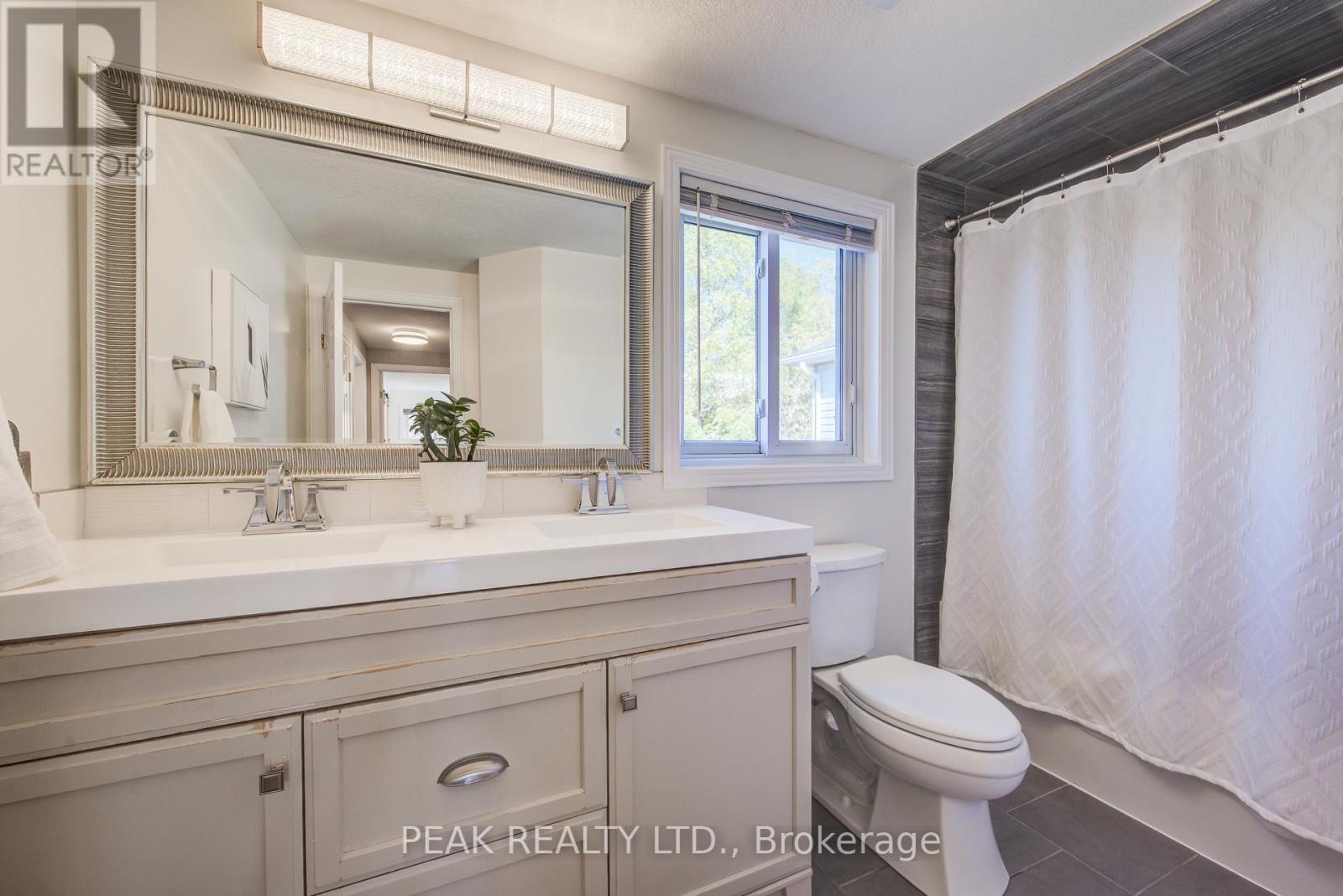 413 Hidden Creek Drive, Kitchener, Ontario  N2N 3N2 - Photo 22 - X12456747