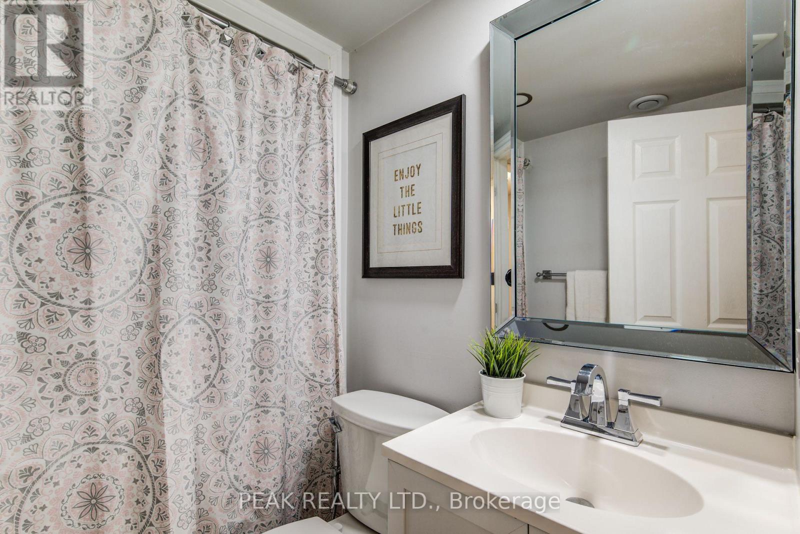 413 Hidden Creek Drive, Kitchener, Ontario  N2N 3N2 - Photo 35 - X12456747