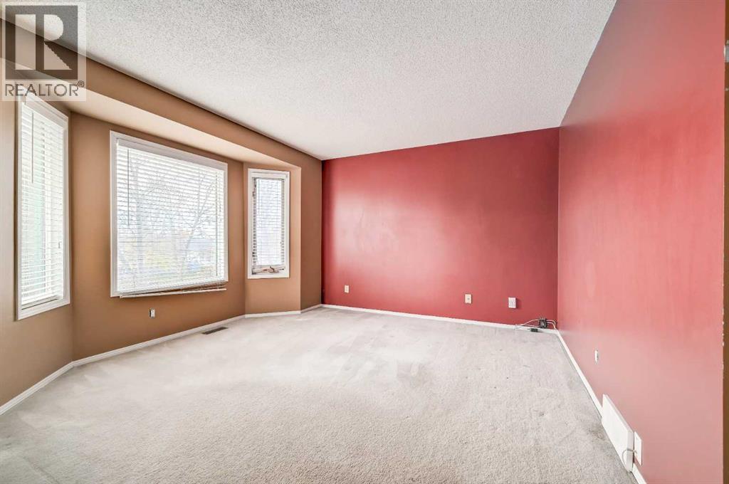 910 Erin Woods Drive Se, Calgary, Alberta  T2B 3C4 - Photo 18 - A2263427