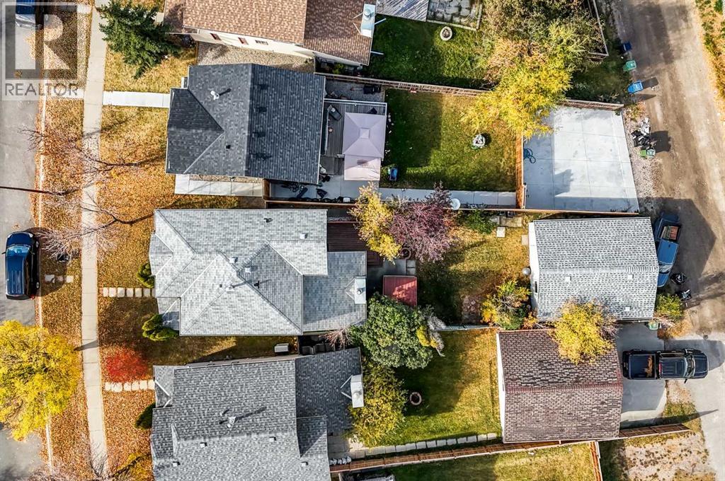 910 Erin Woods Drive Se, Calgary, Alberta  T2B 3C4 - Photo 28 - A2263427