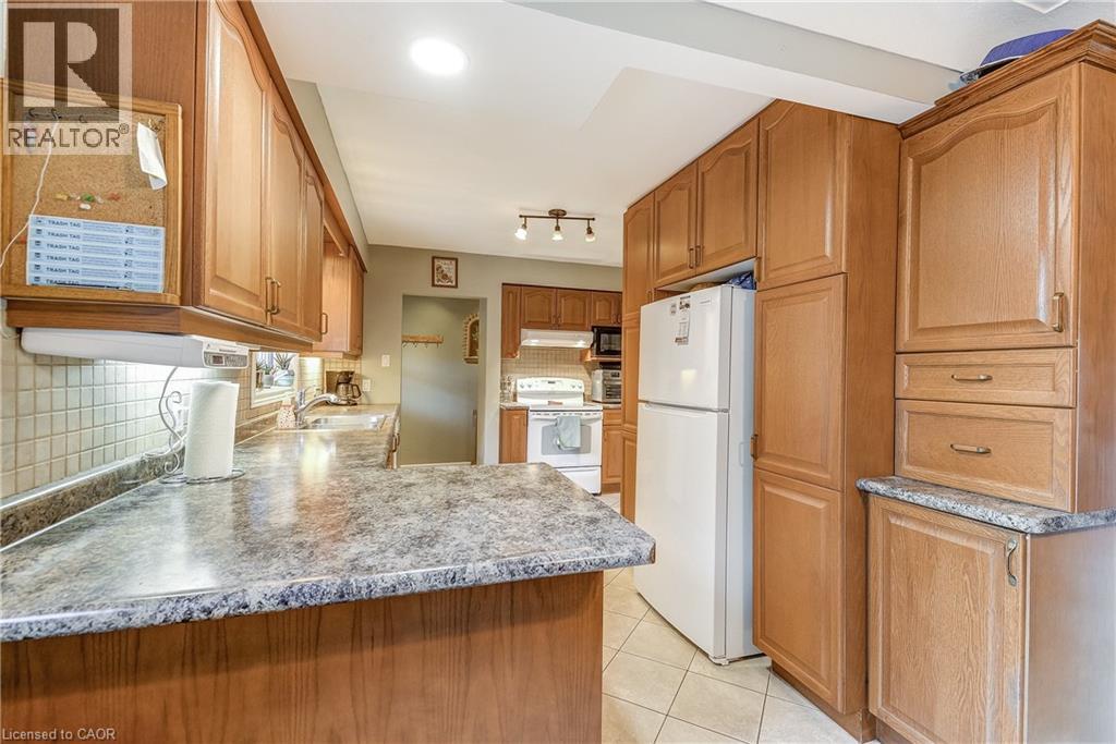 68 Aldercrest Avenue, Hamilton, Ontario  L9B 1L4 - Photo 12 - 40778295